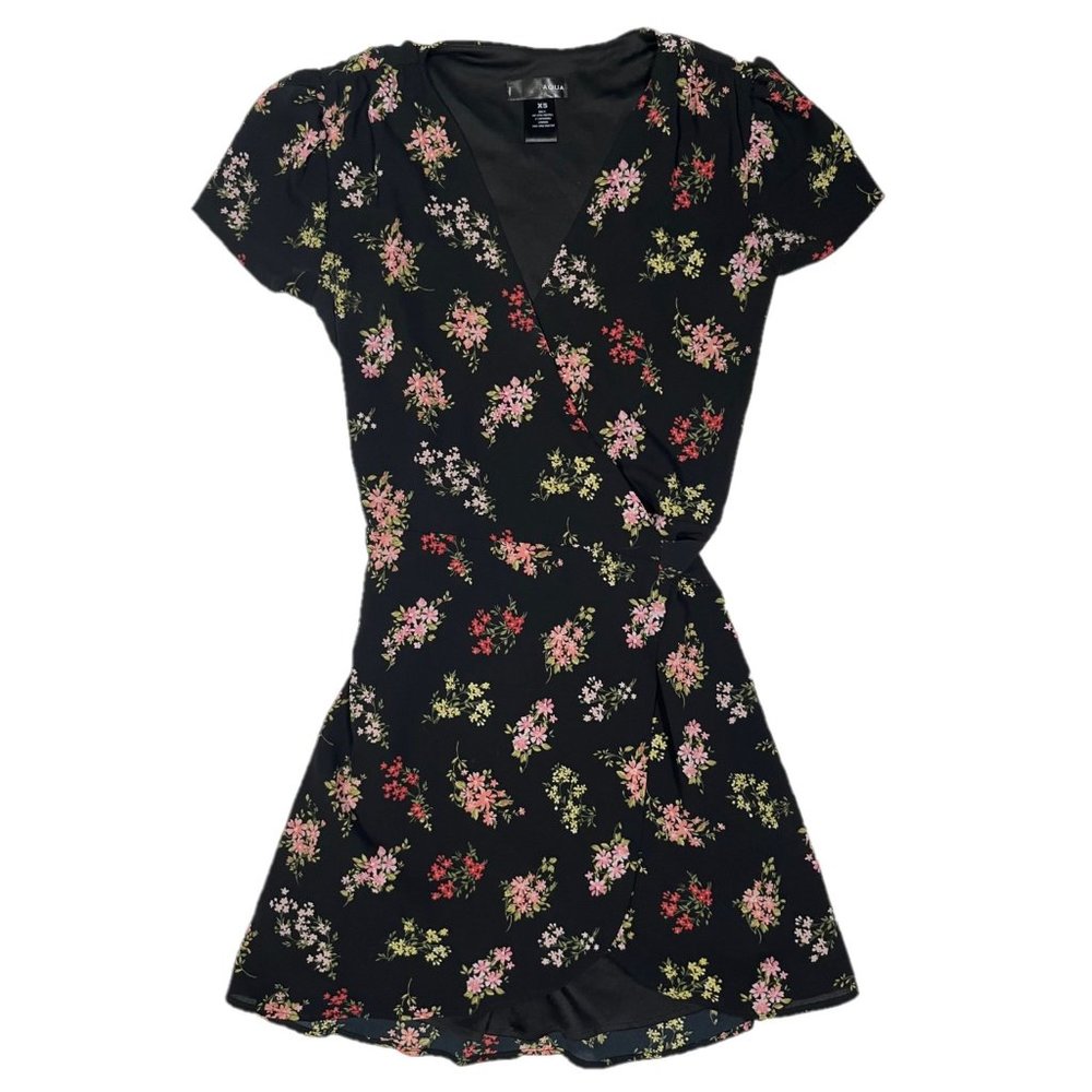 AQUA Black Floral Wrap Short Sleeve Dress Size XS